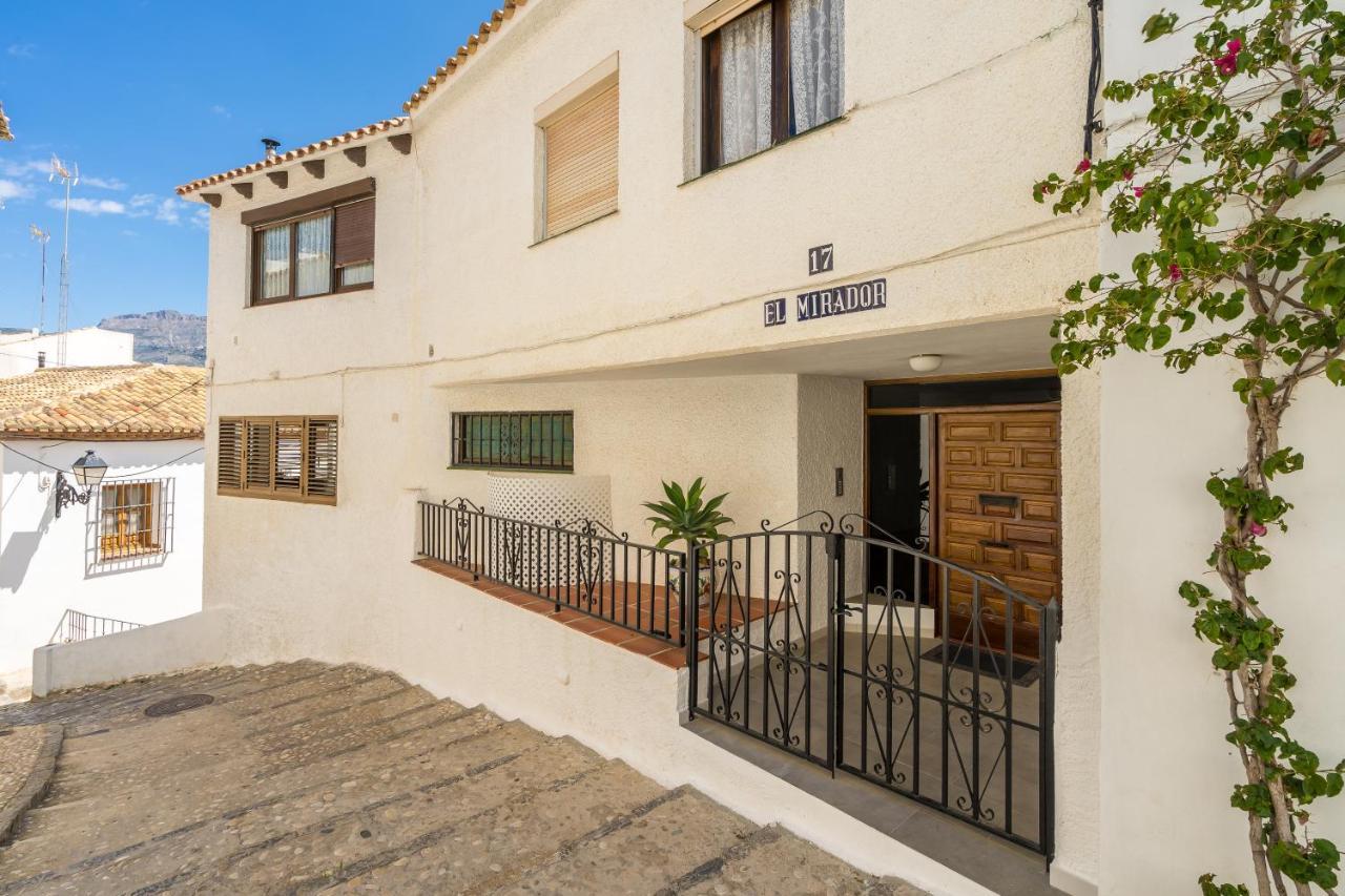 Sun Apartment Альтеа Экстерьер фото